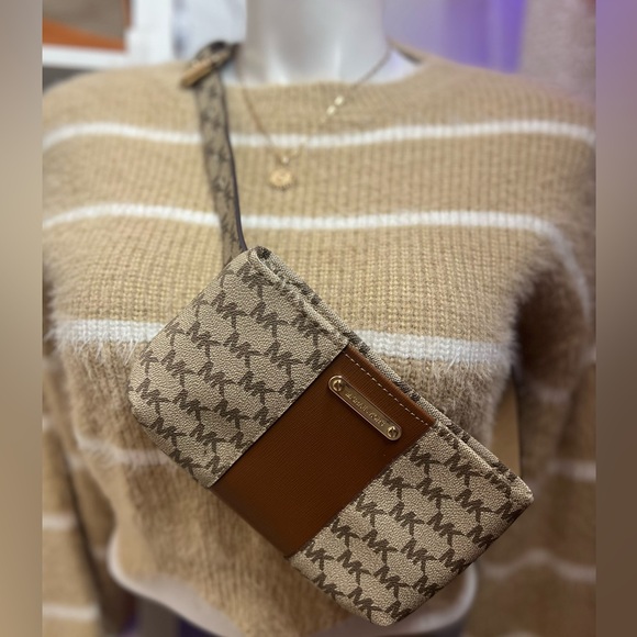 💟 Michael Kors Crossbody | Belt Bag | NWOT - Picture 6 of 9
